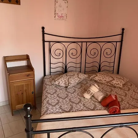 Magdalena & Bambino Apartman Szárti